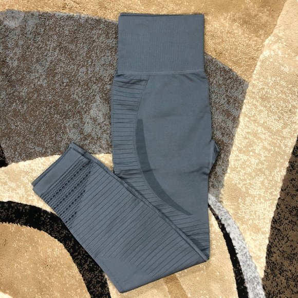 Women’s Gray High Waisted Seamless Leggings, Large - Picture 1 of 8